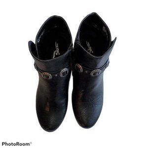 Easy Street Western Style Heeled Booties